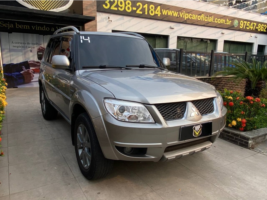 MITSUBISHI PAJERO TR4 2.0 4X2 16V 140CV FLEX 4P MANUAL