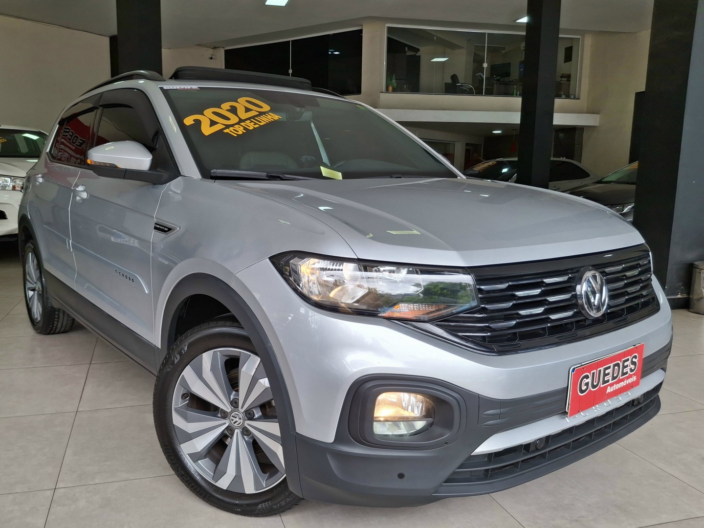 VOLKSWAGEN T-CROSS 1.0 200 TSI TOTAL FLEX COMFORTLINE AUTOMÁTICO