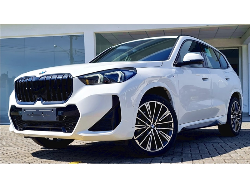 Seminovos RJ BMW X1 2024 2.0 16V TURBO GASOLINA SDRIVE20I M SPORT