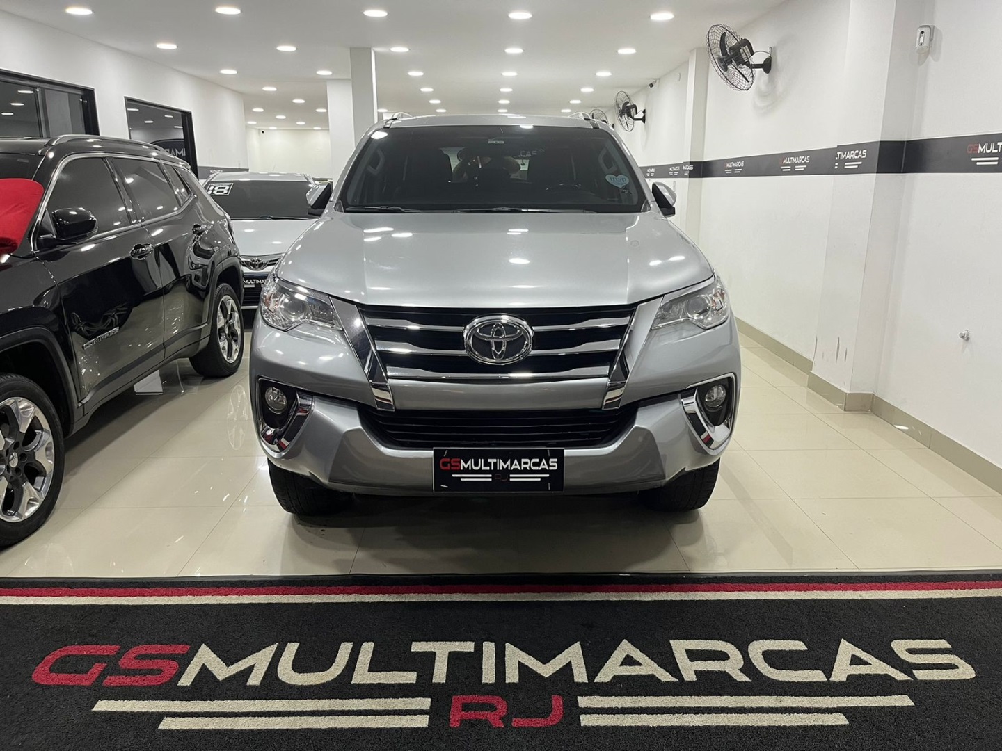 TOYOTA HILUX SW4 2.7 SRV 7 LUGARES 4X2 16V FLEX 4P AUTOMÁTICO