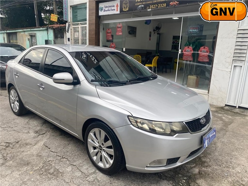 KIA CERATO 1.6 E.283 SEDAN 16V GASOLINA 4P AUTOMÁTICO