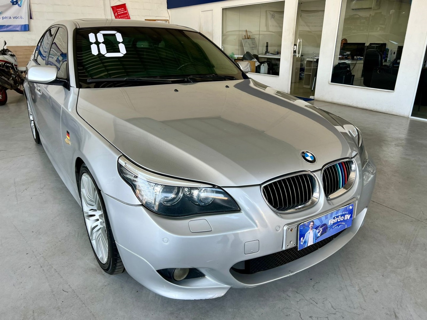 BMW 550i 4.8 SPORT SEDAN V8 32V GASOLINA 4P AUTOMÁTICO