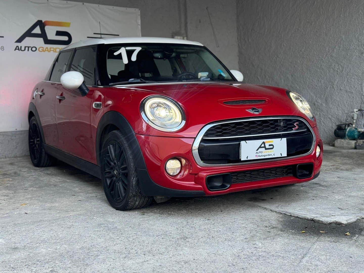 MINI COOPER 2.0 S EXCLUSIVE 16V TURBO GASOLINA 4P AUTOMÁTICO