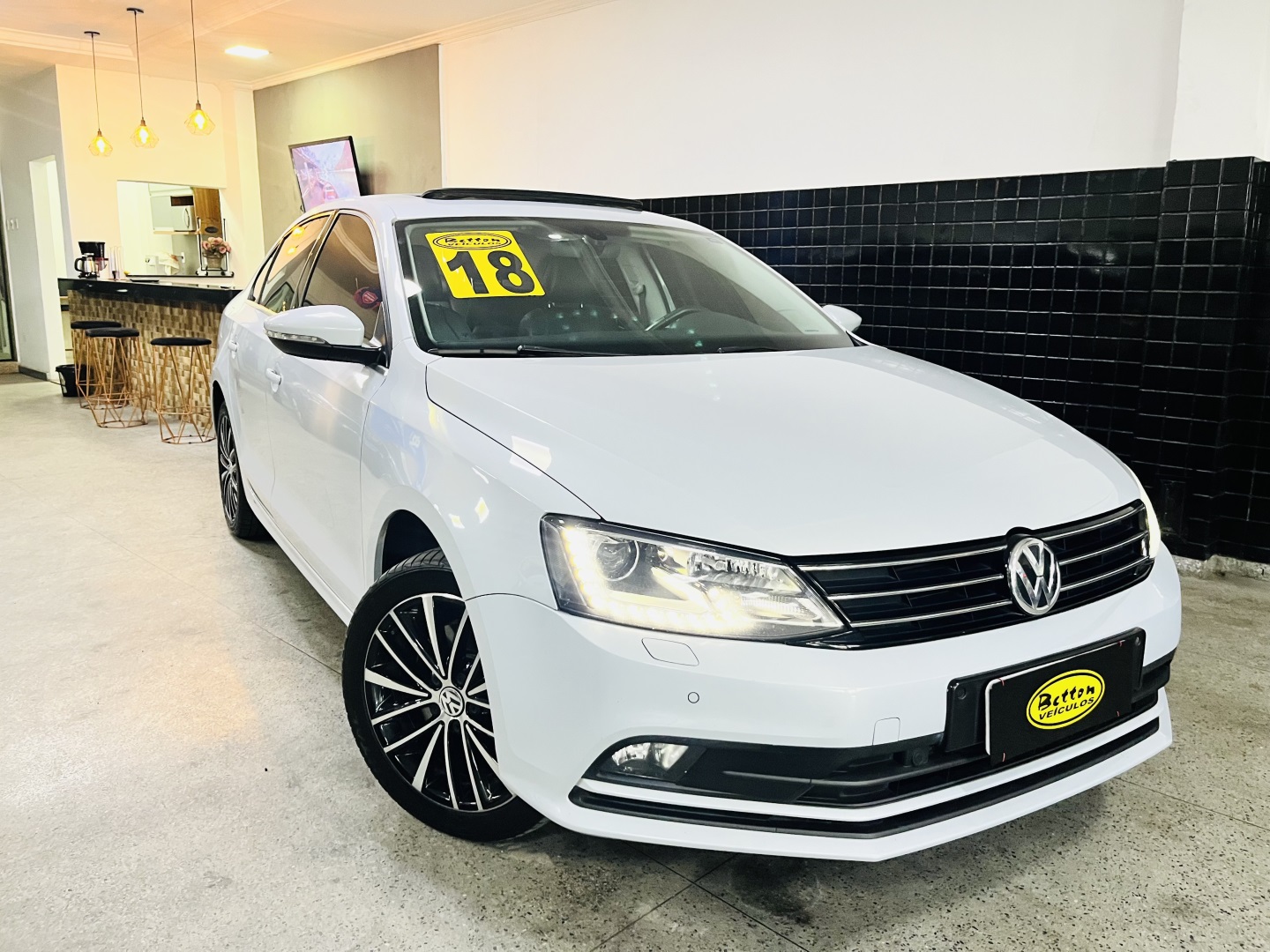 VOLKSWAGEN JETTA 2.0 TSI HIGHLINE 211CV GASOLINA 4P TIPTRONIC