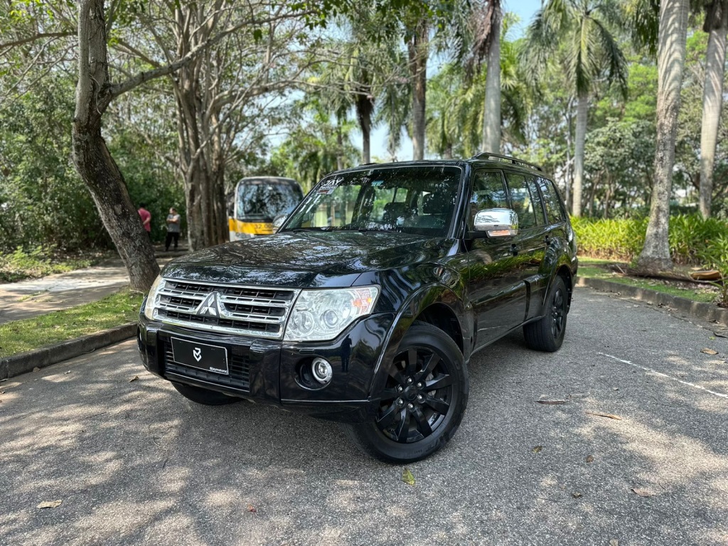 MITSUBISHI PAJERO FULL 3.2 HPE 4X4 16V TURBO INTERCOOLER DIESEL 4P AUTOMÁTICO