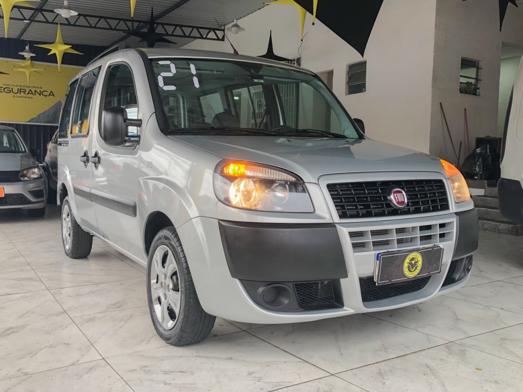 FIAT DOBLO 1.8 MPI ESSENCE 7L 16V FLEX 4P MANUAL