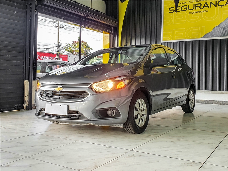 Seminovos RJ: CHEVROLET ONIX 2020 - 1.0 MPFI JOY 8V FLEX 4P MANUAL