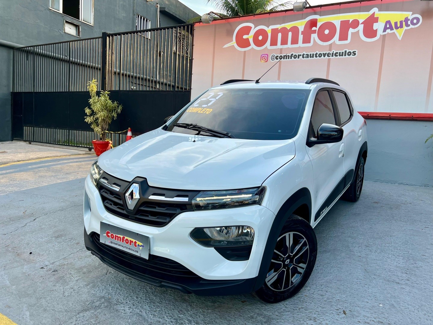 RENAULT KWID 1.0 12V SCE FLEX INTENSE MANUAL