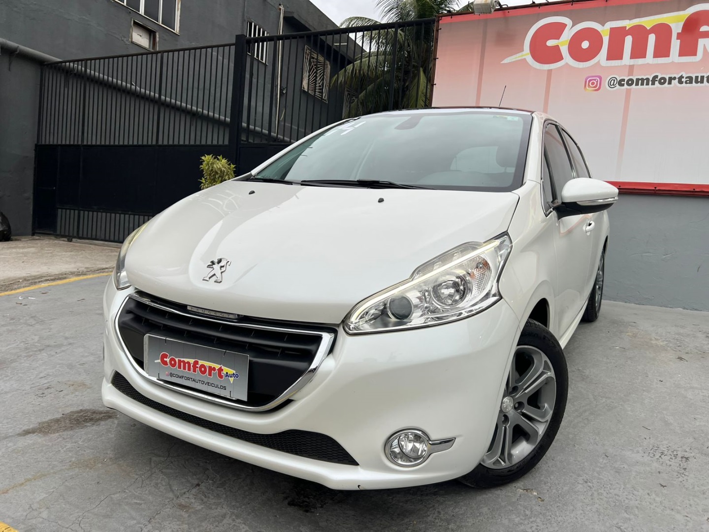 PEUGEOT 208 1.6 GRIFFE 16V FLEX 4P AUTOMÁTICO