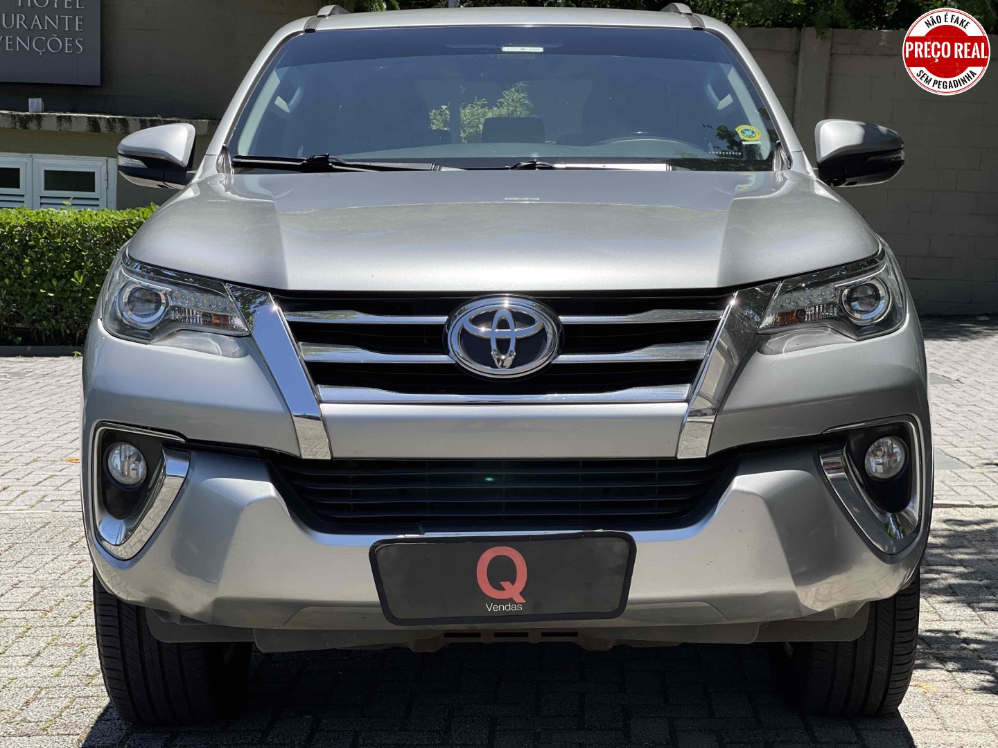 TOYOTA HILUX SW4 2.8 SRX 4X4 7 LUGARES 16V TURBO INTERCOOLER DIESEL 4P AUTOMÁTICO