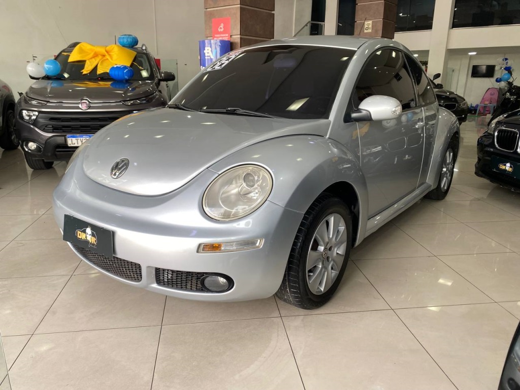 VOLKSWAGEN NEW BEETLE 2.0 MI 8V GASOLINA 2P AUTOMÁTICO