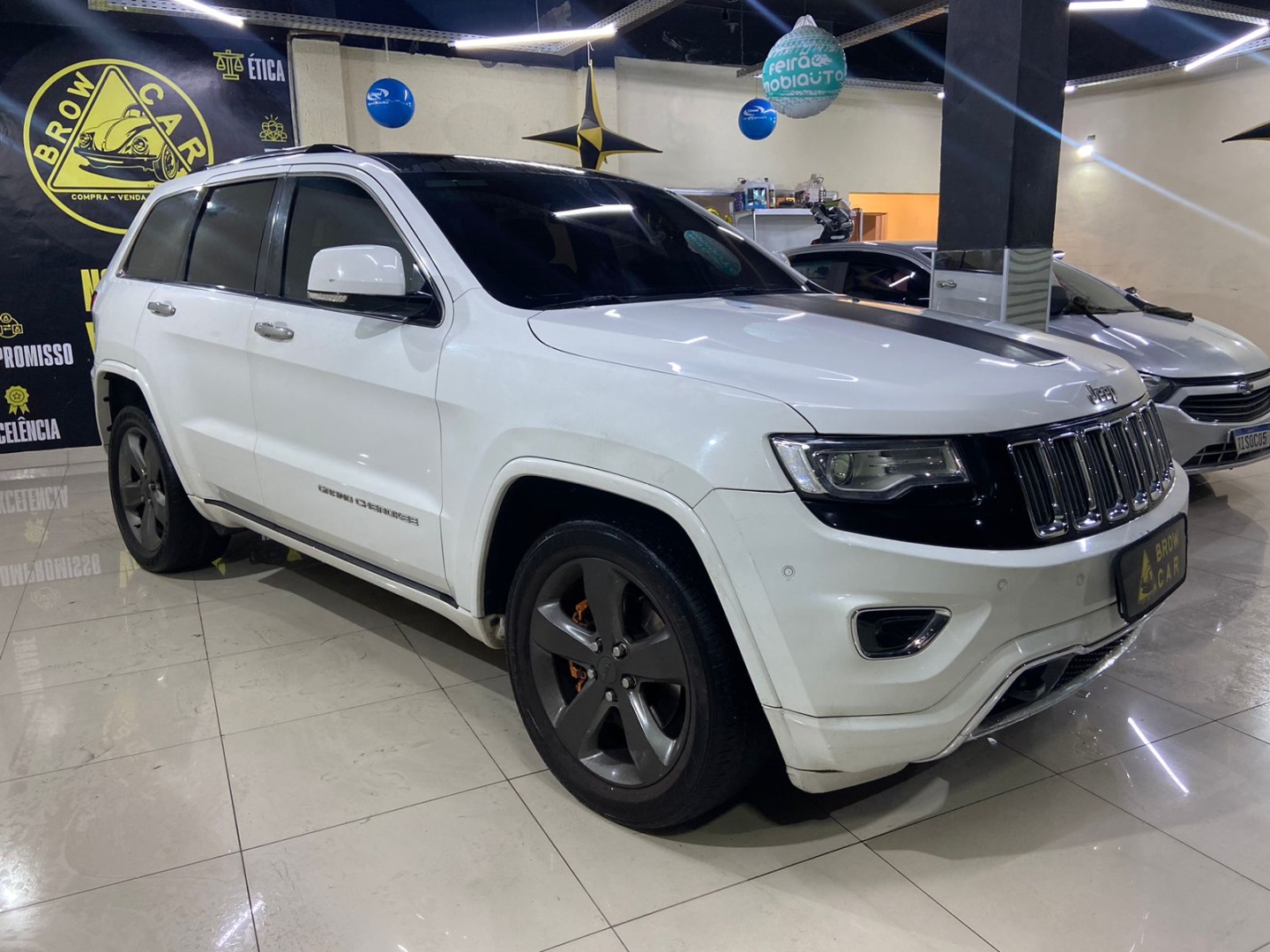 JEEP GRAND CHEROKEE 3.0 LIMITED 4X4 V6 24V TURBO DIESEL 4P AUTOMÁTICO