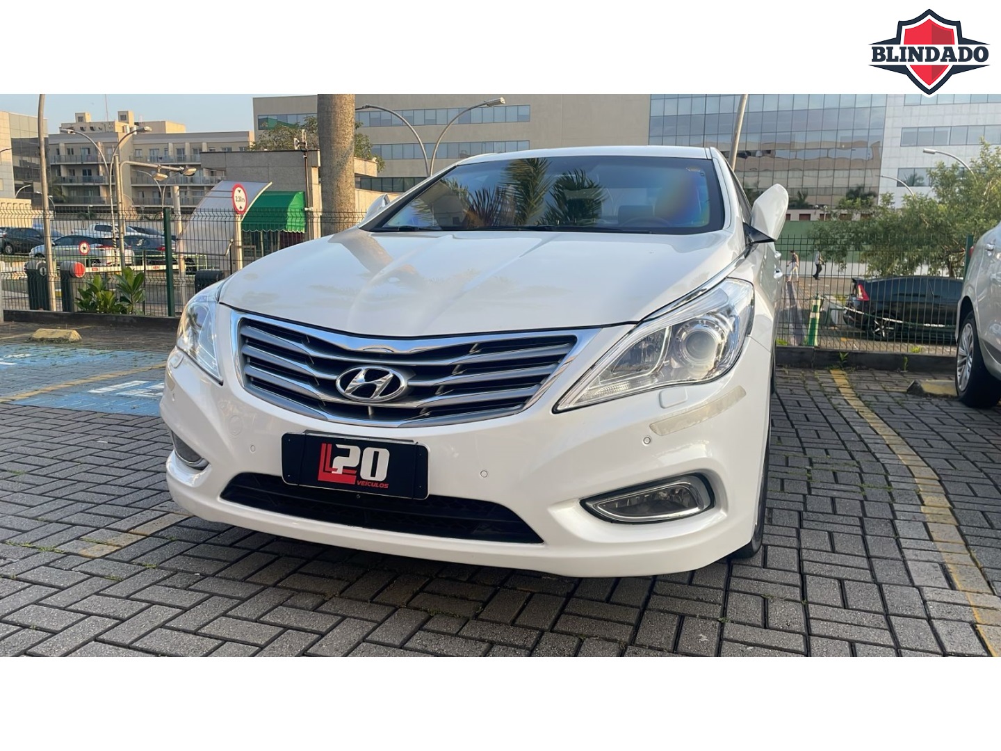 HYUNDAI AZERA 3.0 MPFI GLS V6 24V GASOLINA 4P AUTOMÁTICO