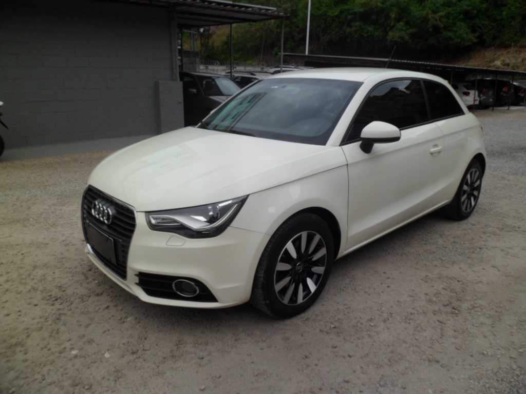 AUDI A1 1.4 TFSI ATTRACTION 16V 122CV GASOLINA 2P AUTOMÁTICO