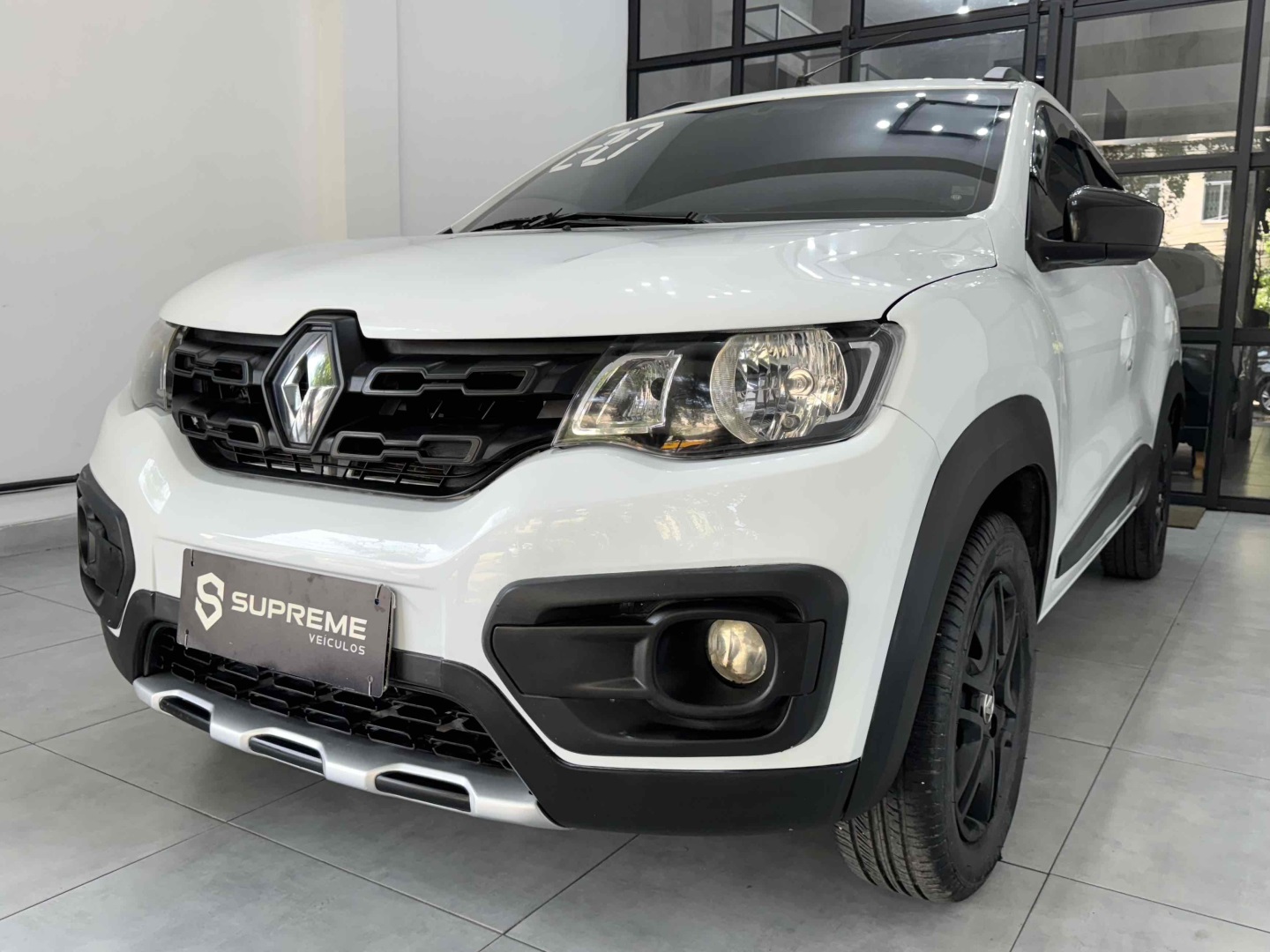 RENAULT KWID 1.0 12V SCE FLEX OUTSIDER MANUAL