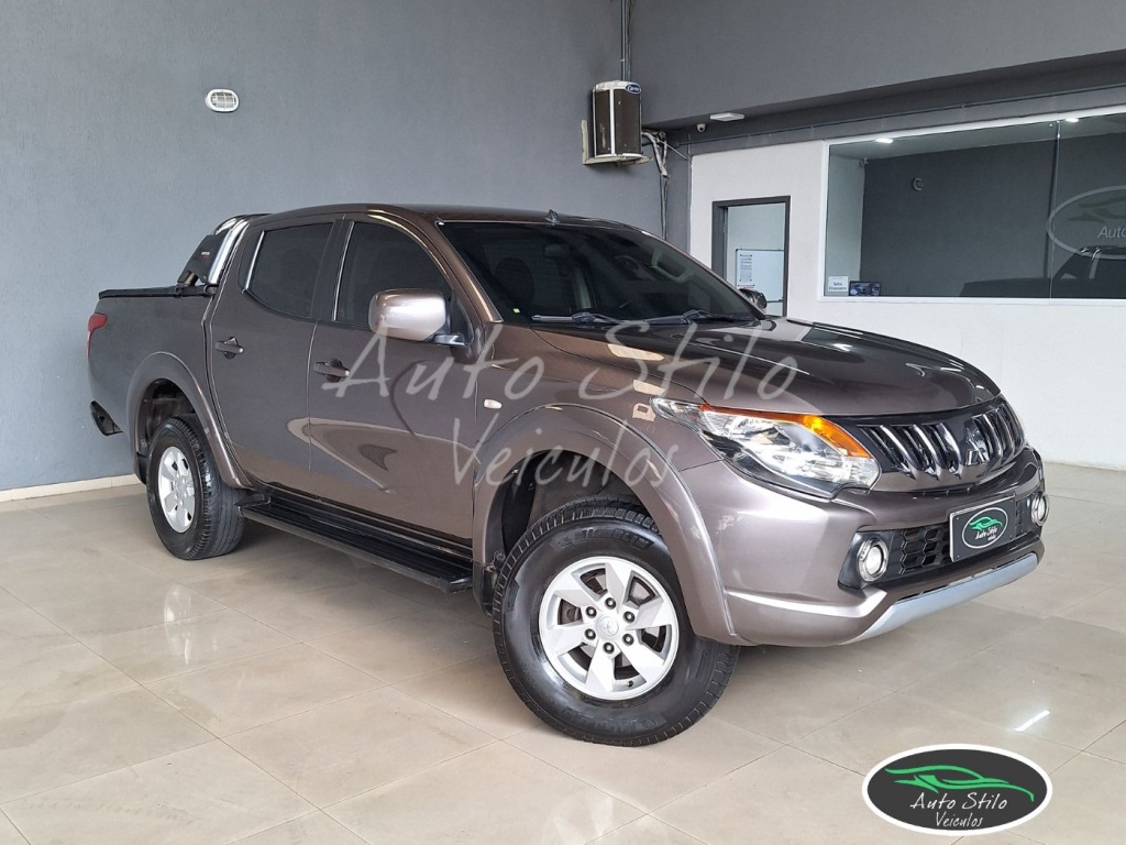 MITSUBISHI L200 TRITON 2.4 16V TURBO DIESEL SPORT GLS CD 4P 4X4 AUTOMÁTICO