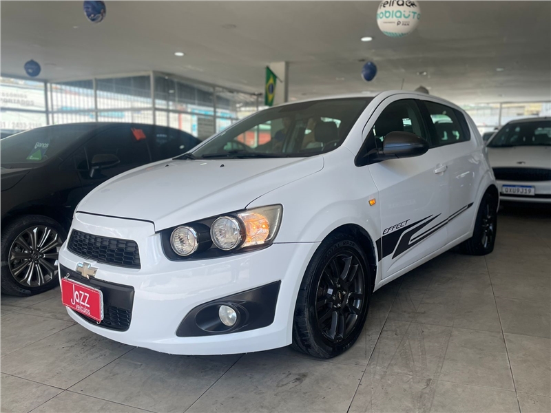 Carros na Web, Chevrolet Sonic Effect 1.6 AT 2014