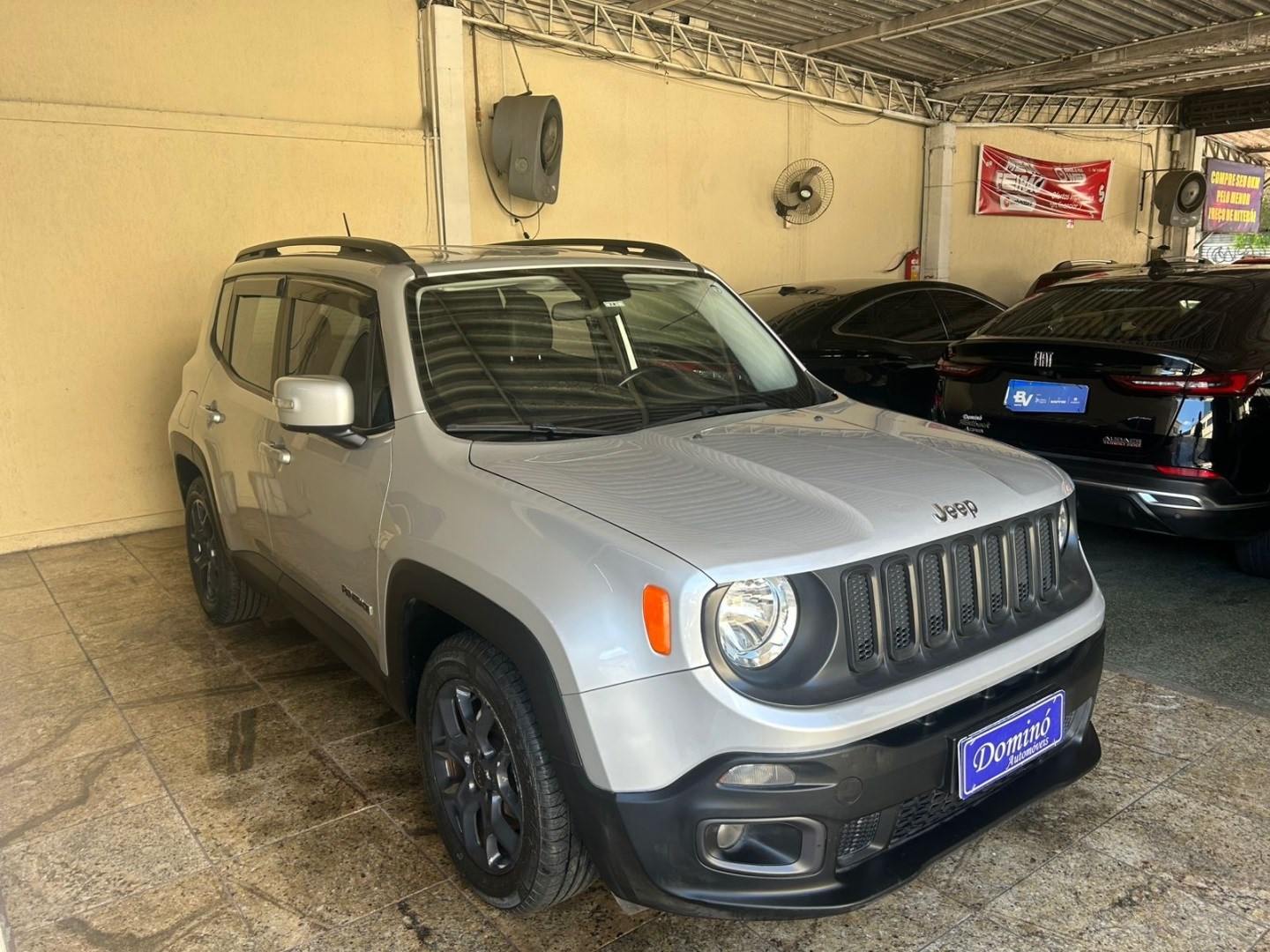 JEEP RENEGADE 1.8 16V FLEX LONGITUDE 4P AUTOMÁTICO