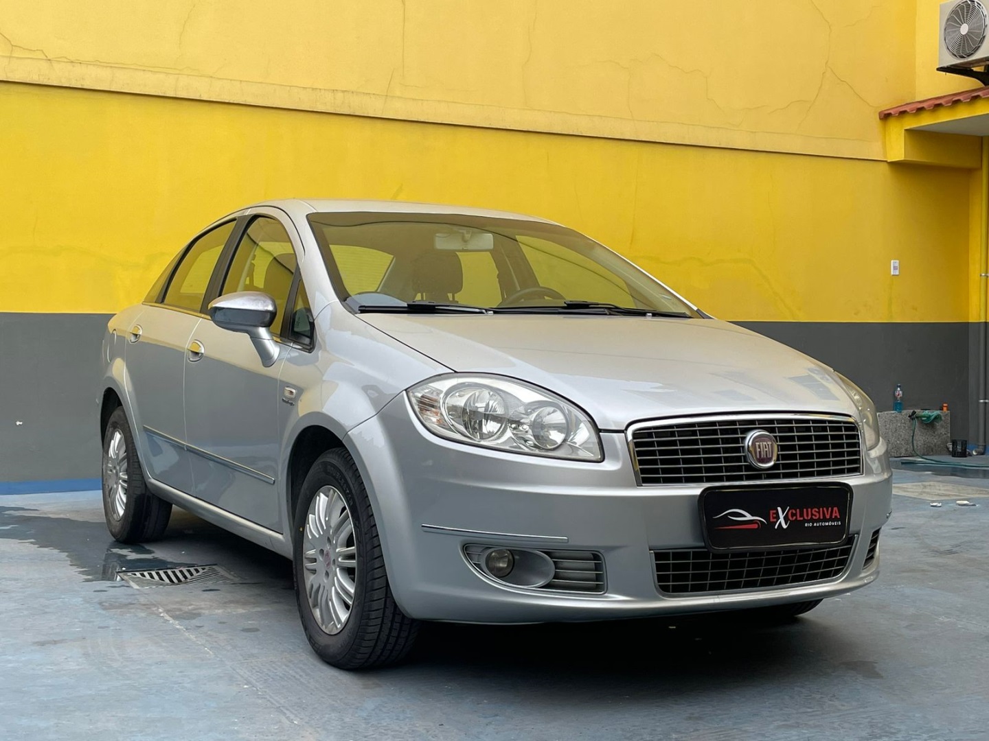 FIAT LINEA 1.8 ESSENCE 16V FLEX 4P AUTOMATIZADO