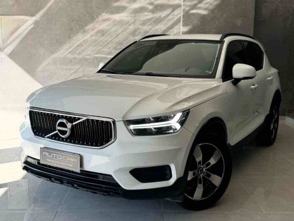 VOLVO XC60 2.0 T5 GASOLINA MOMENTUM AWD GEARTRONIC