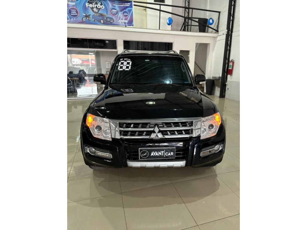 MITSUBISHI PAJERO FULL 3.2 HPE 4X4 16V DIESEL 4P AUTOMÁTICO