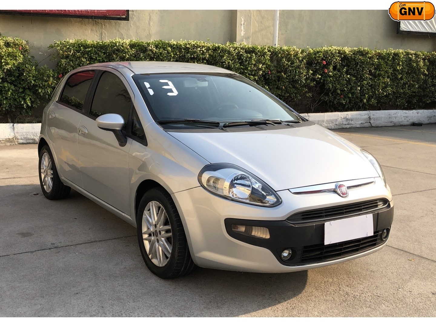 FIAT PUNTO 1.6 ESSENCE 16V FLEX 4P MANUAL