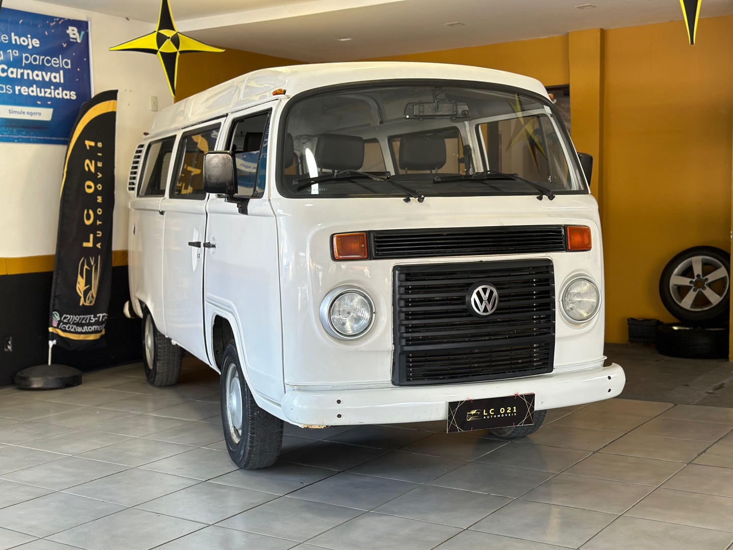 VOLKSWAGEN KOMBI 1.4 MI STD 8V FLEX 4P MANUAL