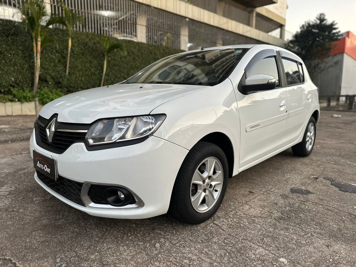 RENAULT SANDERO 1.6 DYNAMIQUE 8V FLEX 4P MANUAL