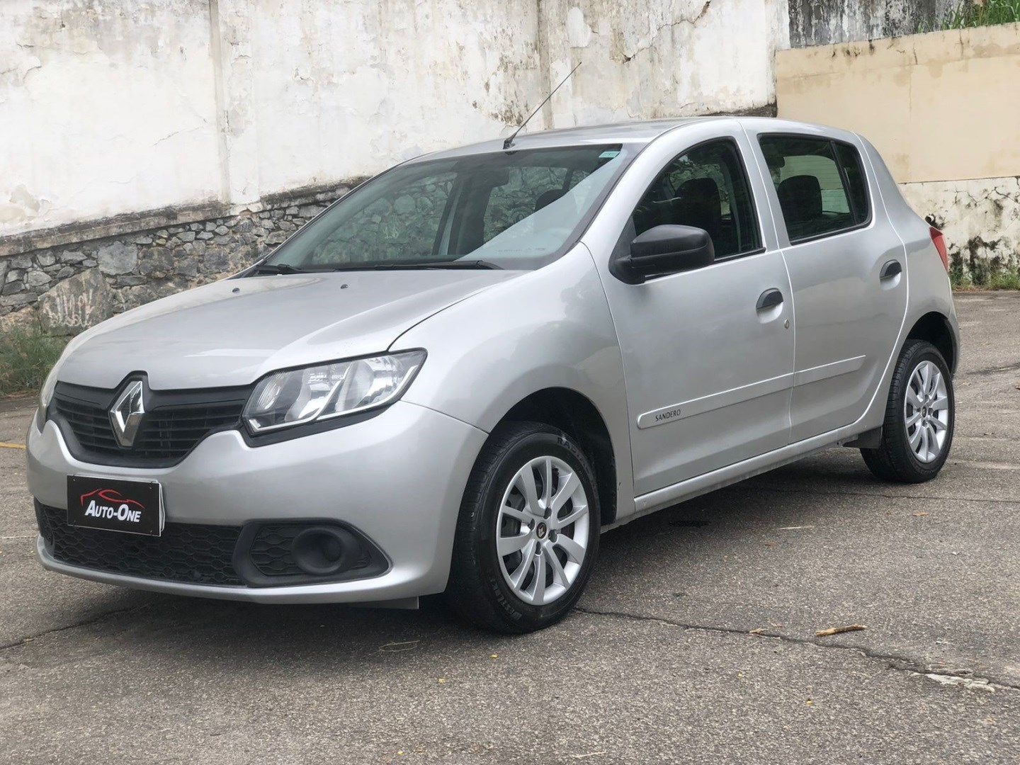 RENAULT SANDERO 1.0 12V SCE FLEX AUTHENTIQUE MANUAL