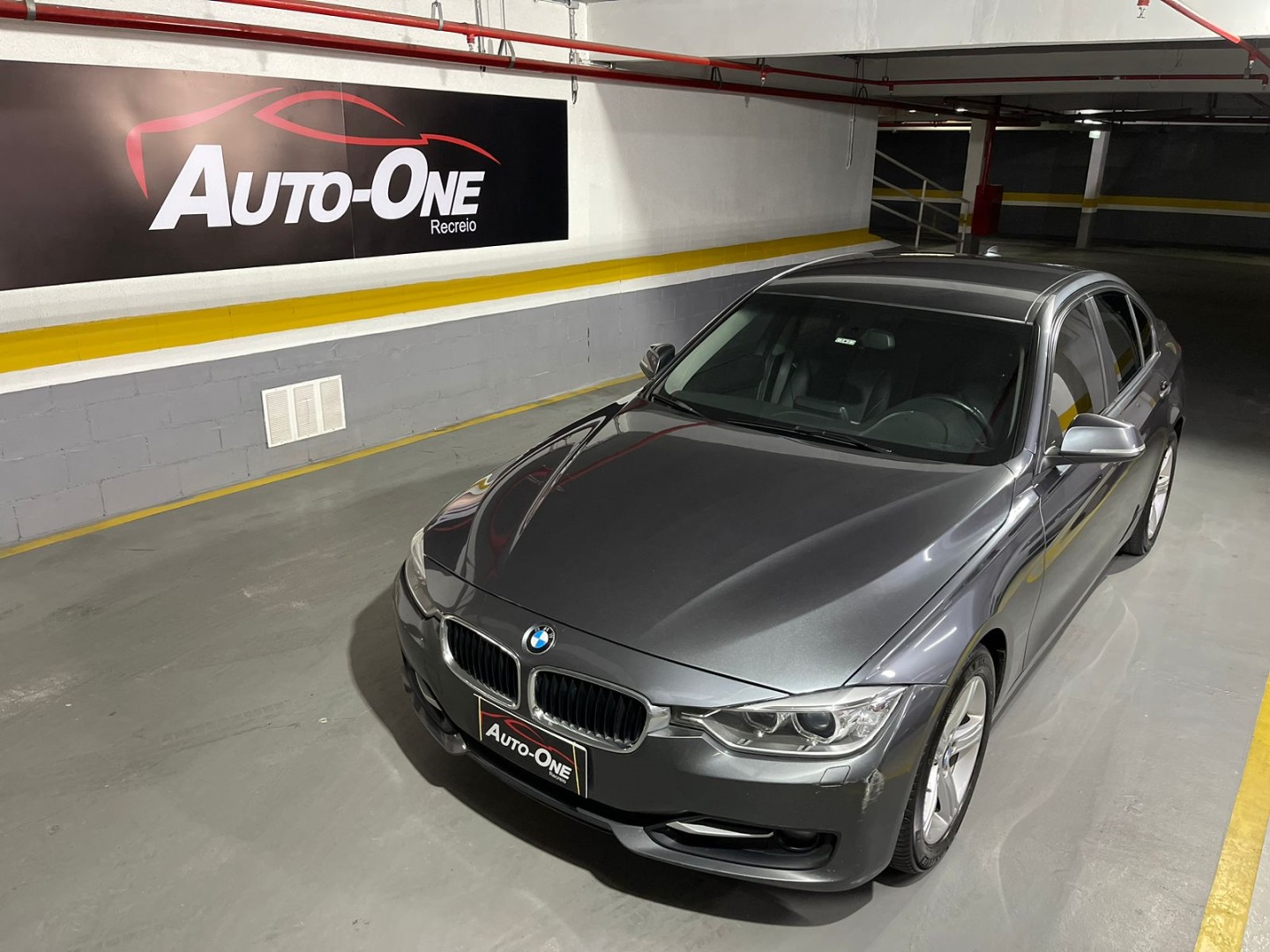 BMW 320i 2.0 16V TURBO ACTIVE FLEX 4P AUTOMÁTICO