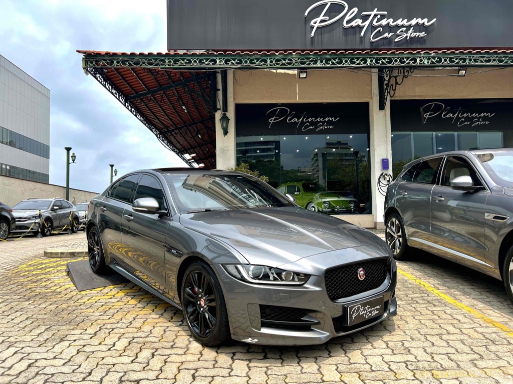 JAGUAR XE 2.0 16V INGENIUM P250 GASOLINA R-SPORT 4P AUTOMÁTICO