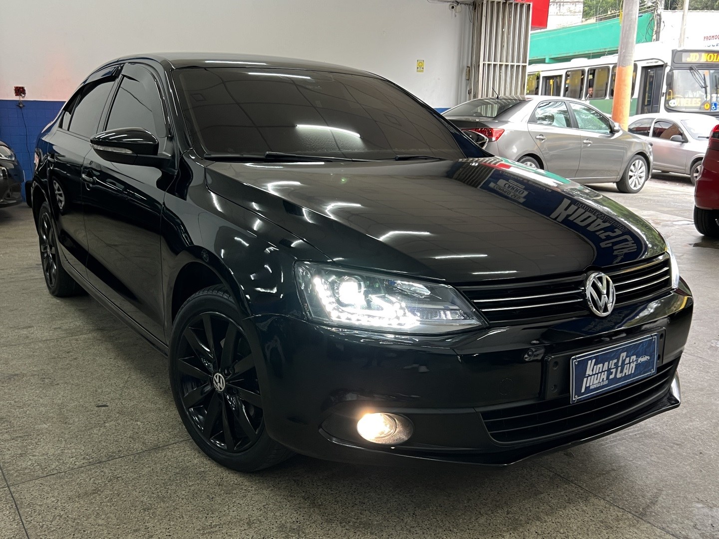 VOLKSWAGEN JETTA 2.0 COMFORTLINE FLEX 4P TIPTRONIC