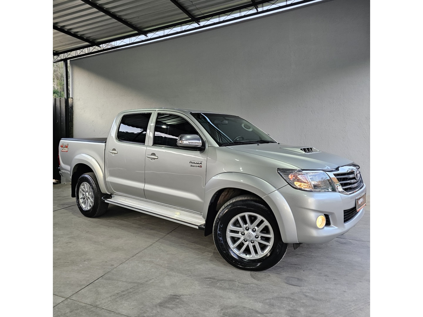 TOYOTA HILUX 3.0 SRV TOP 4X4 CD 16V TURBO INTERCOOLER DIESEL 4P AUTOMÁTICO