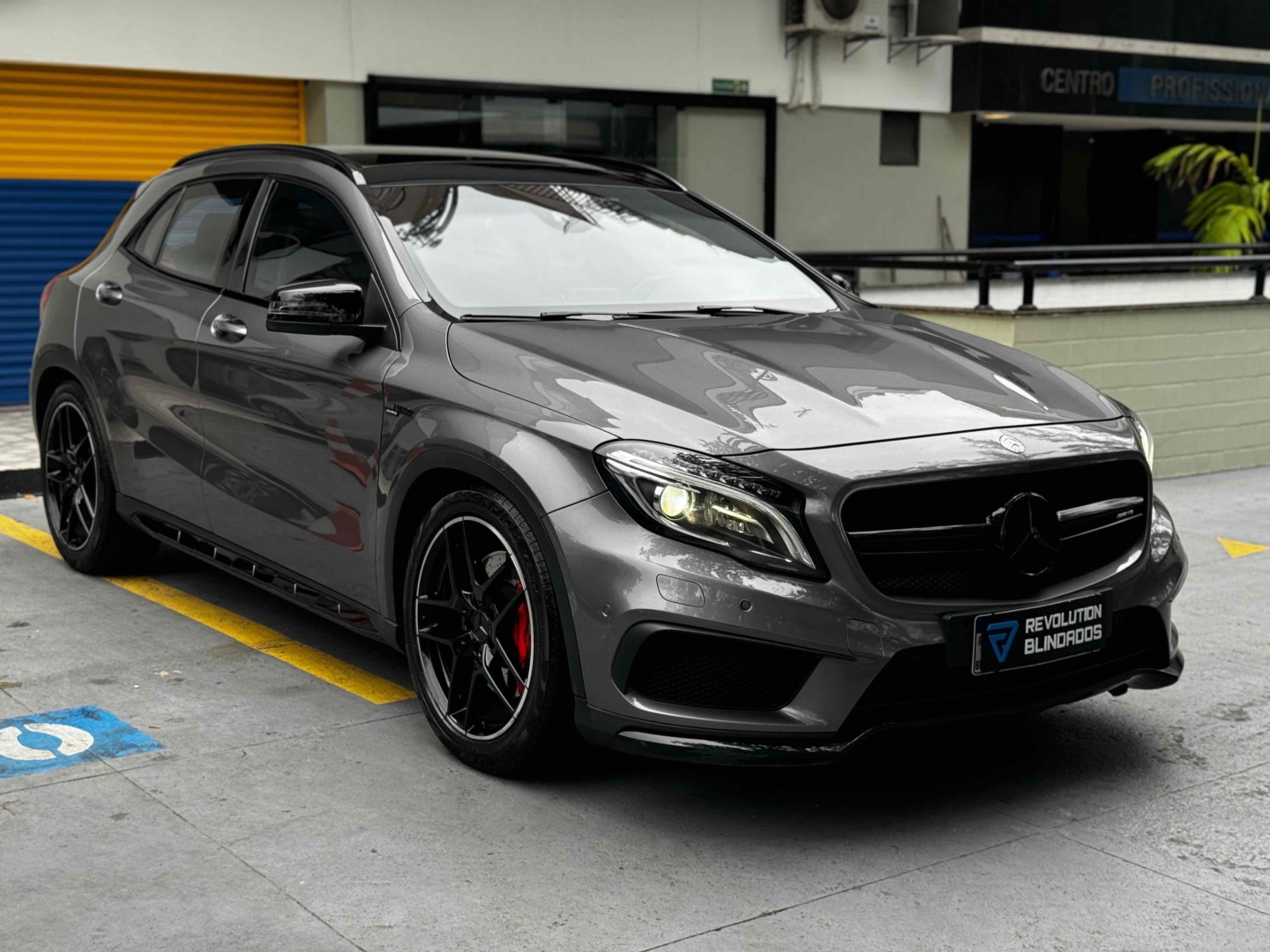 MERCEDES-BENZ GLA 45 AMG 2.0 16V TURBO GASOLINA 4P AUTOMÁTICO