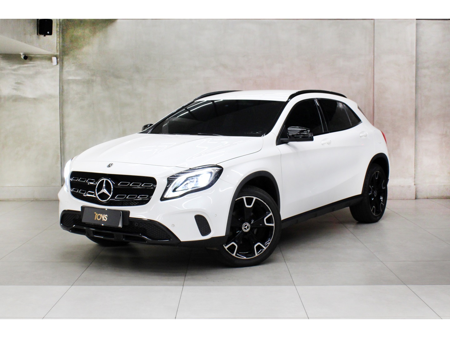 MERCEDES-BENZ GLA 200 1.6 CGI FLEX NIGHT 7G-DCT