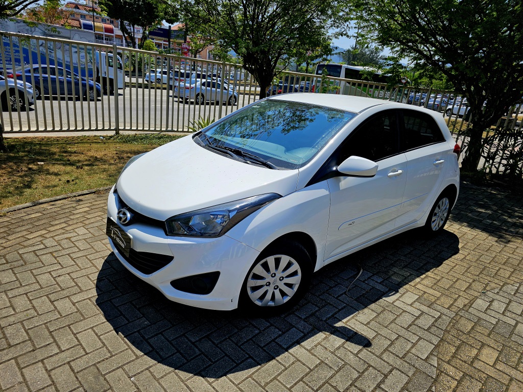 HYUNDAI HB20 1.6 COMFORT PLUS 16V FLEX 4P AUTOMÁTICO