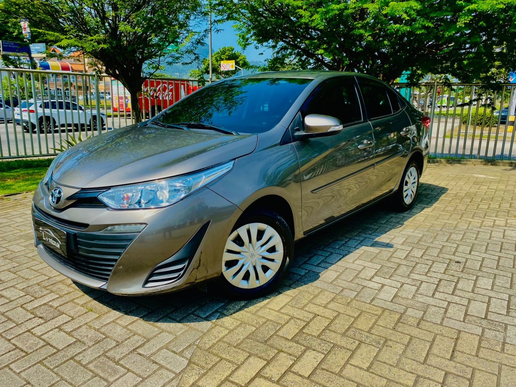 TOYOTA YARIS 1.5 16V FLEX SEDAN XL LIVE MANUAL