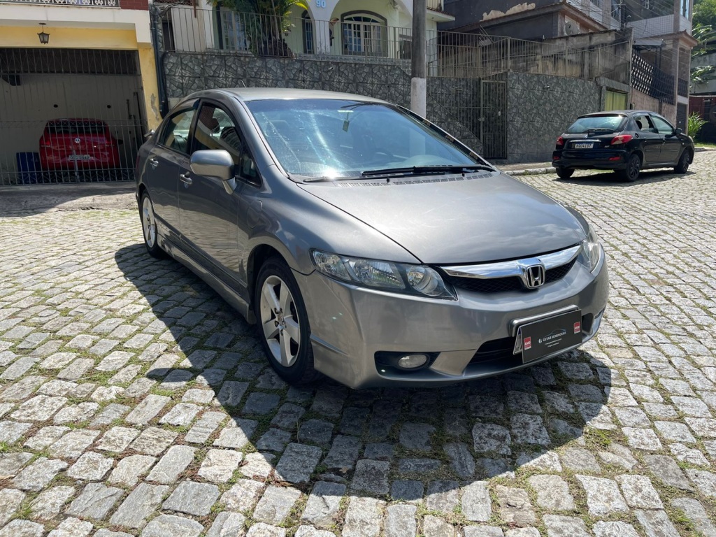 HONDA CIVIC 1.8 LXS 16V FLEX 4P MANUAL