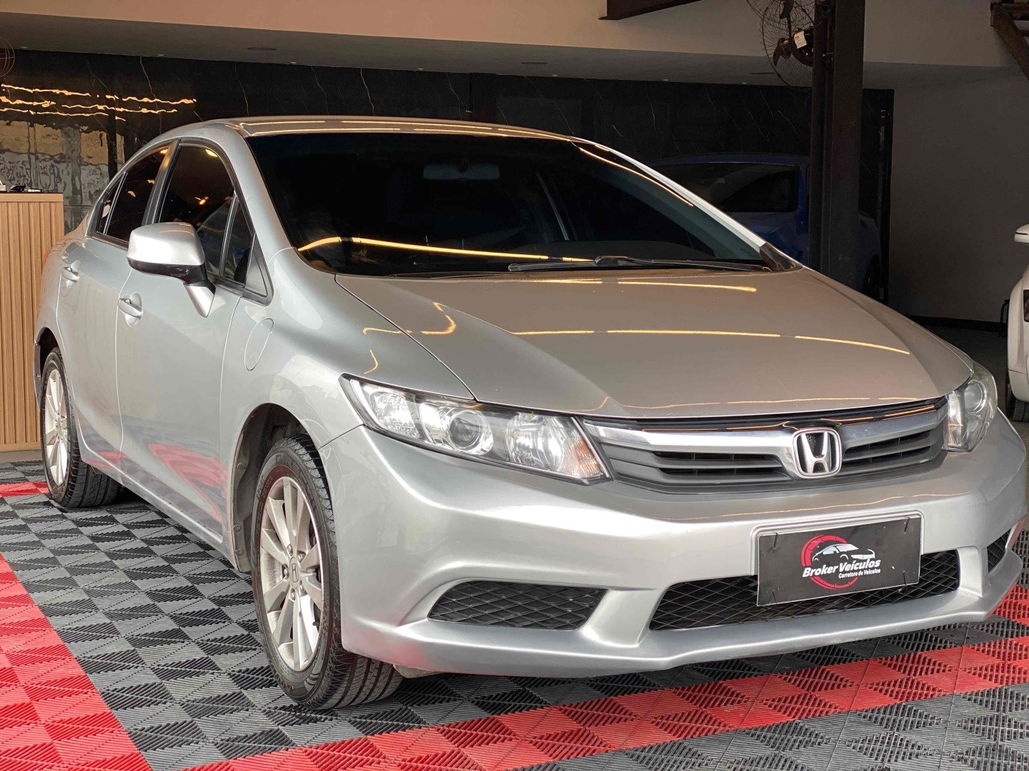 HONDA CIVIC 1.8 LXS 16V FLEX 4P AUTOMÁTICO