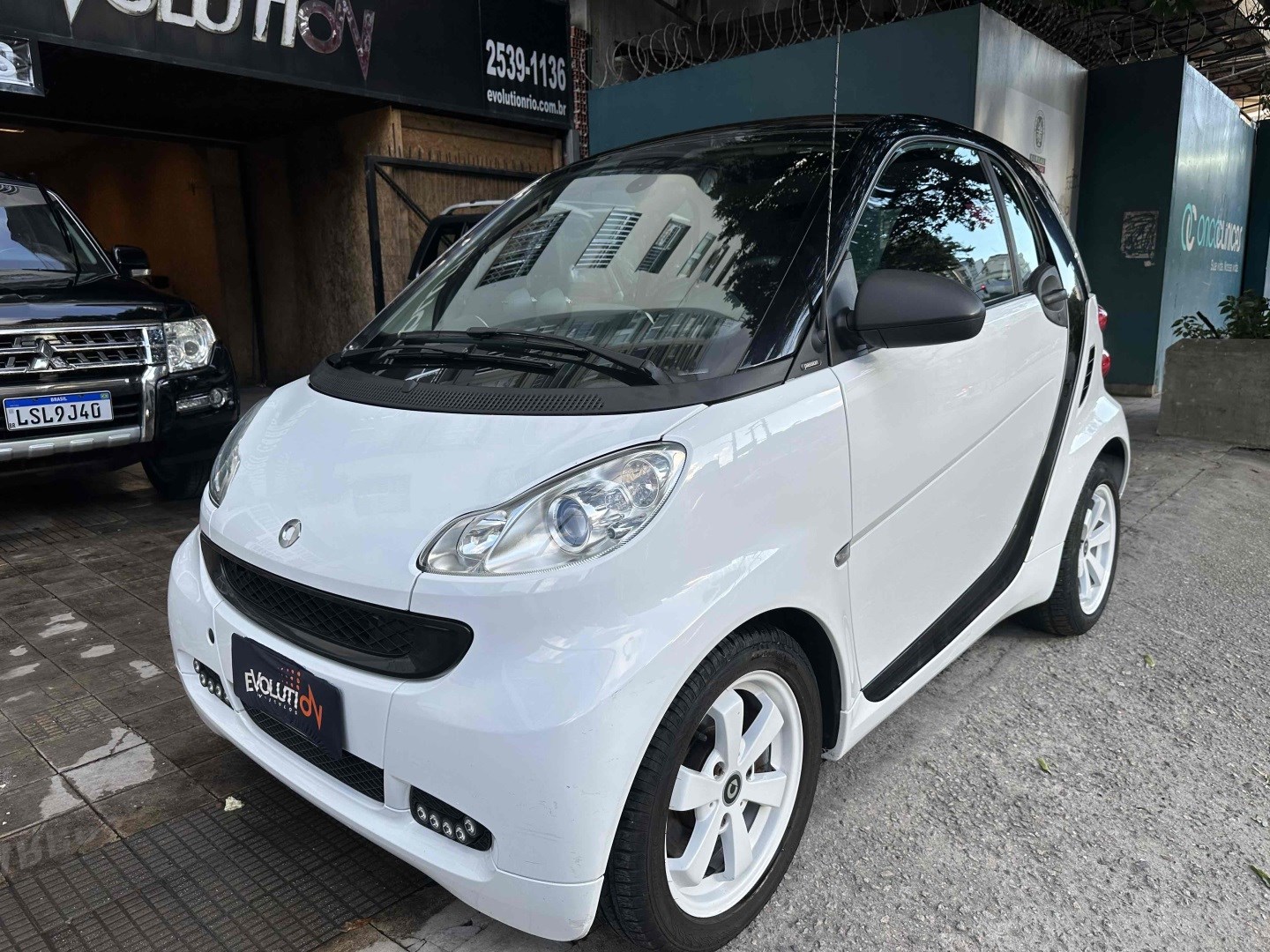 SMART FORTWO 1.0 COUPE 3 CILINDROS TURBO GASOLINA 2P AUTOMÁTICO