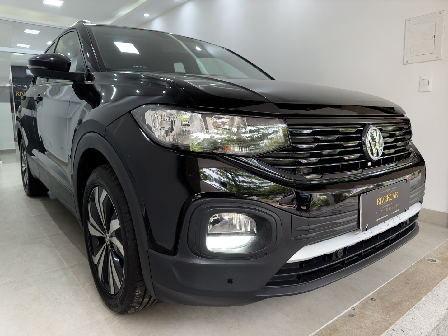 VOLKSWAGEN T-CROSS 1.0 200 TSI TOTAL FLEX AUTOMÁTICO