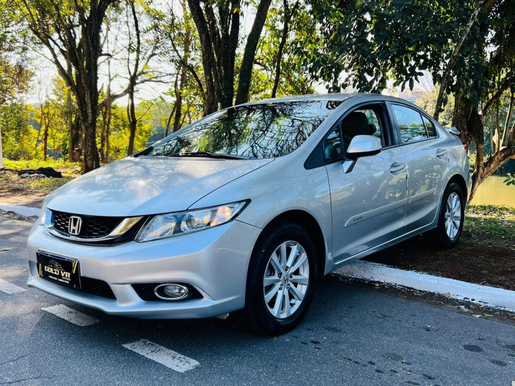 HONDA CIVIC 1.8 LXS 16V FLEX 4P AUTOMÁTICO