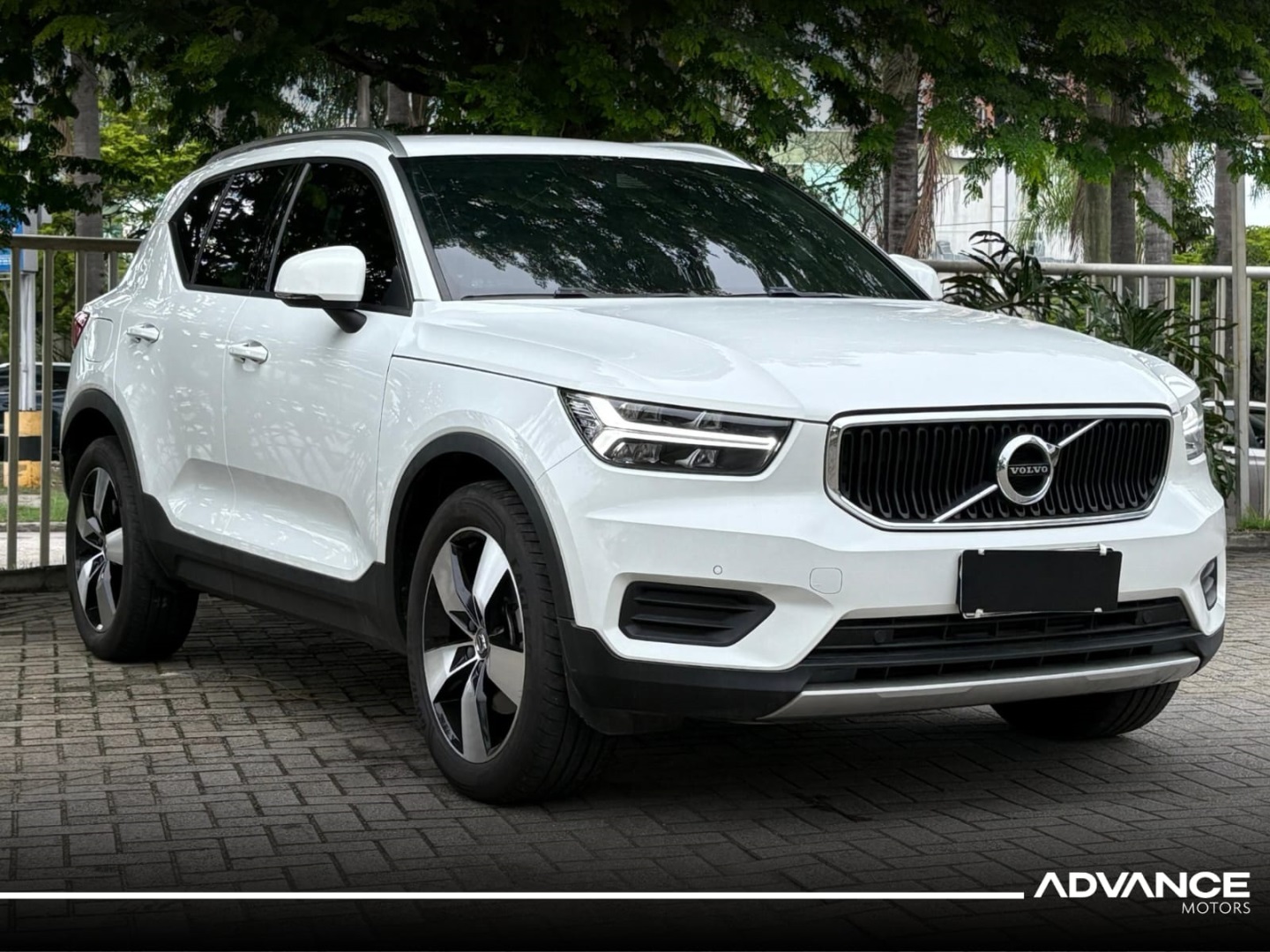 VOLVO XC 40 2.0 T5 GASOLINA MOMENTUM AWD GEARTRONIC