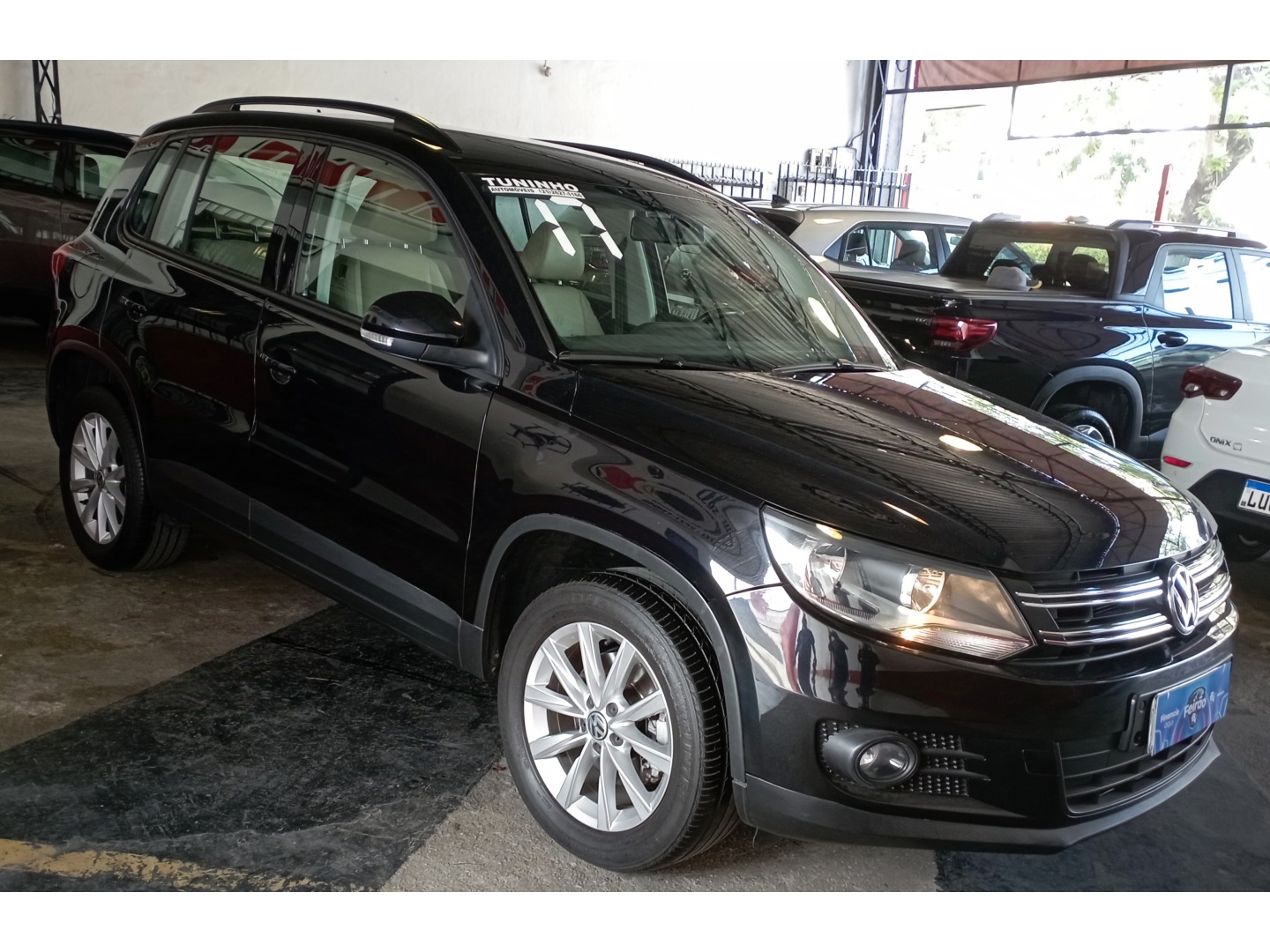 VOLKSWAGEN TIGUAN 1.4 TSI 16V TURBO GASOLINA 4P DSG