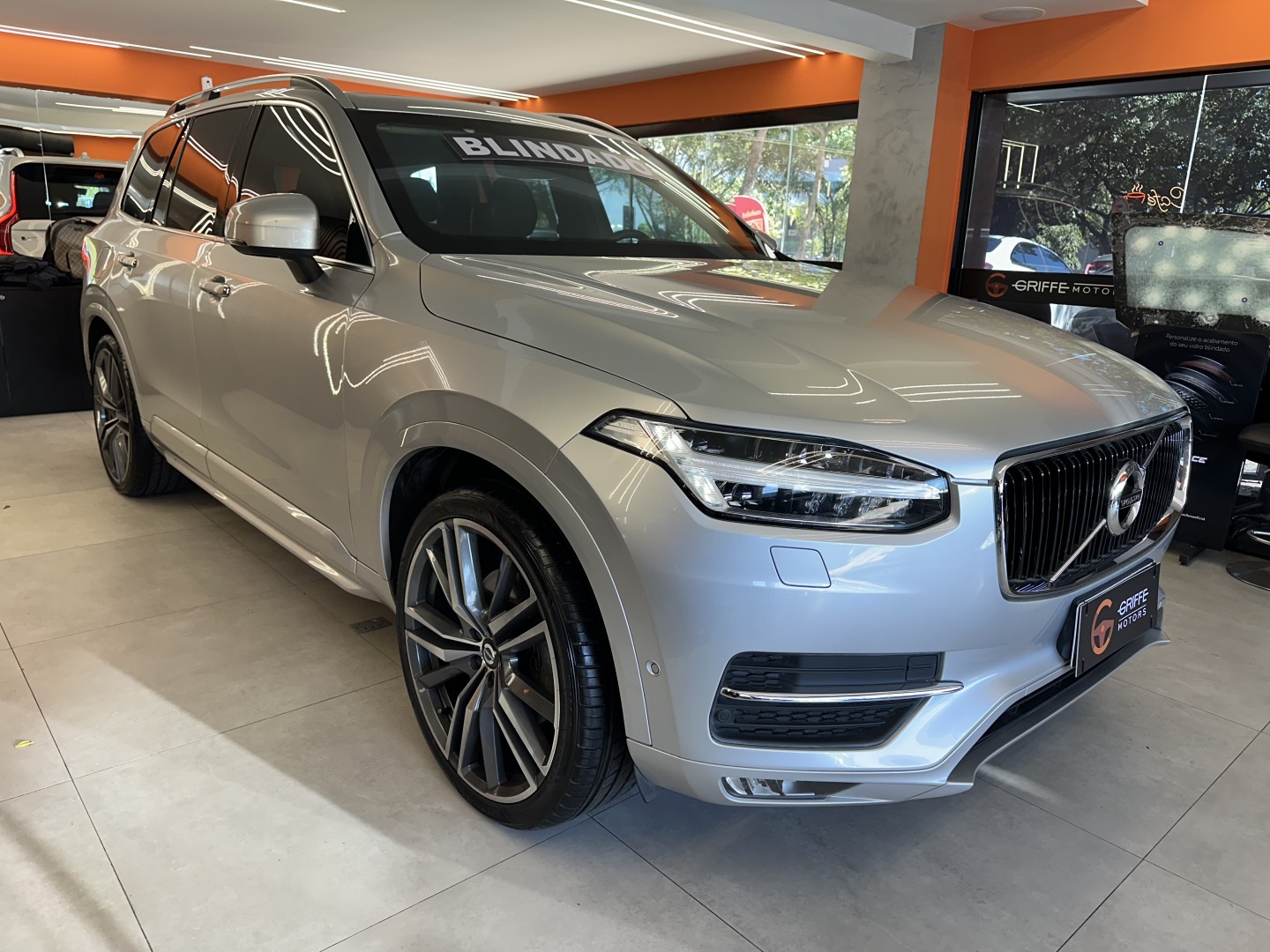 VOLVO XC90 2.0 T6 GASOLINA MOMENTUM AWD GEARTRONIC