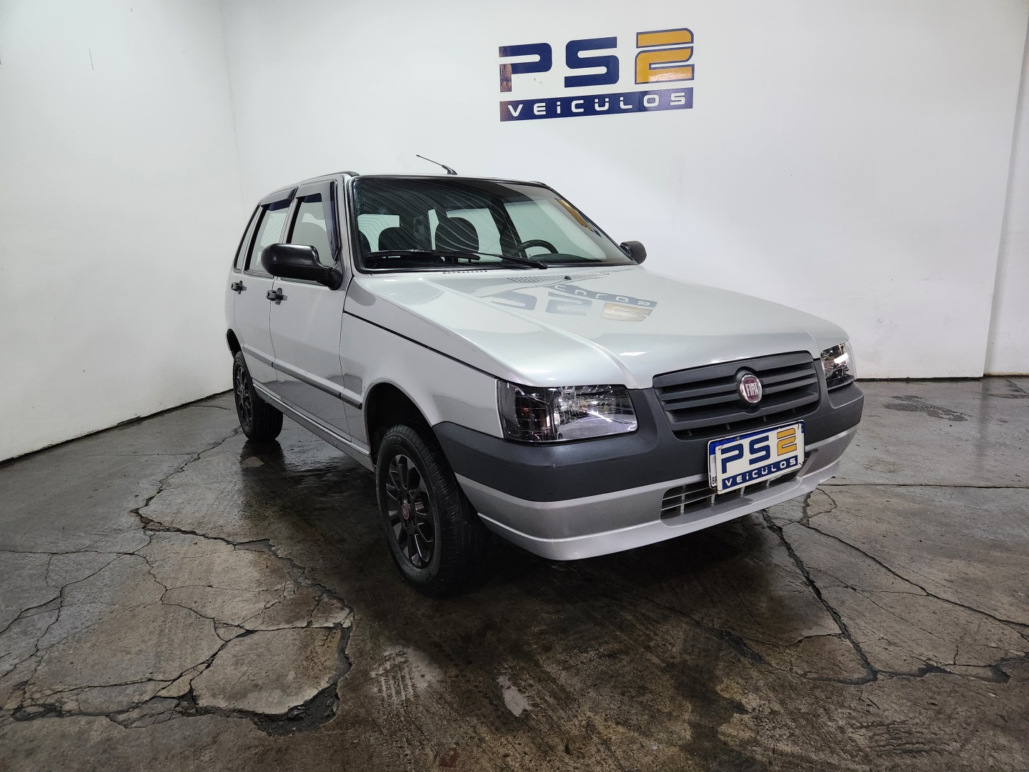 FIAT UNO 1.0 MPI GRAZIE MILLE FIRE ECONOMY 8V FLEX 4P MANUAL