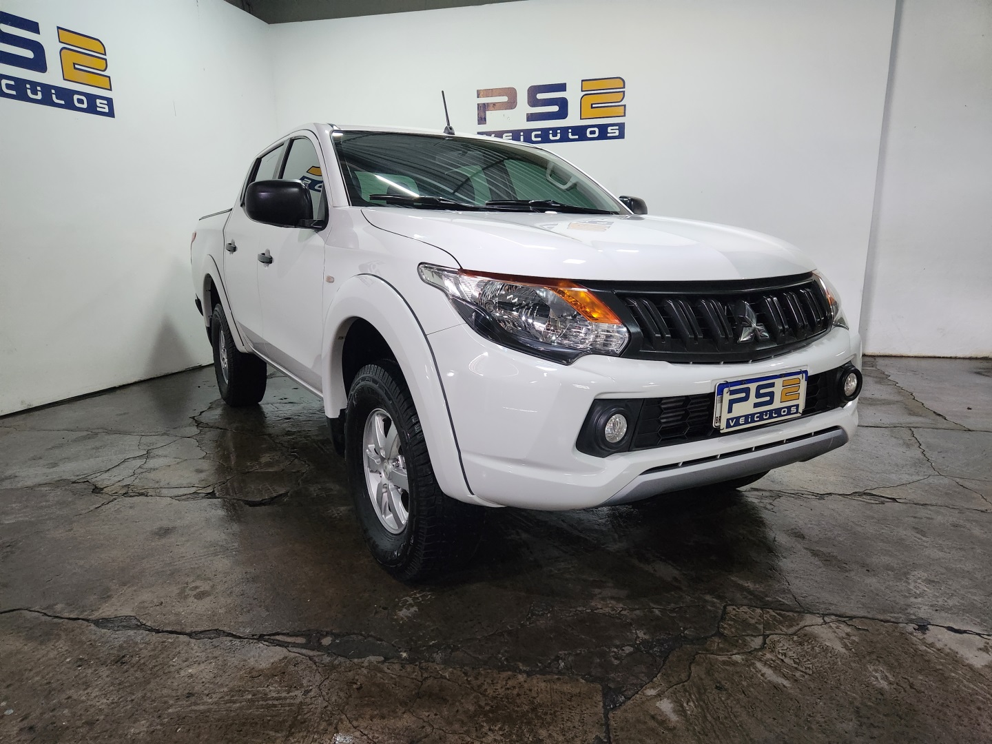 MITSUBISHI L200 TRITON 2.4 16V TURBO DIESEL GL CD 4X4 MANUAL