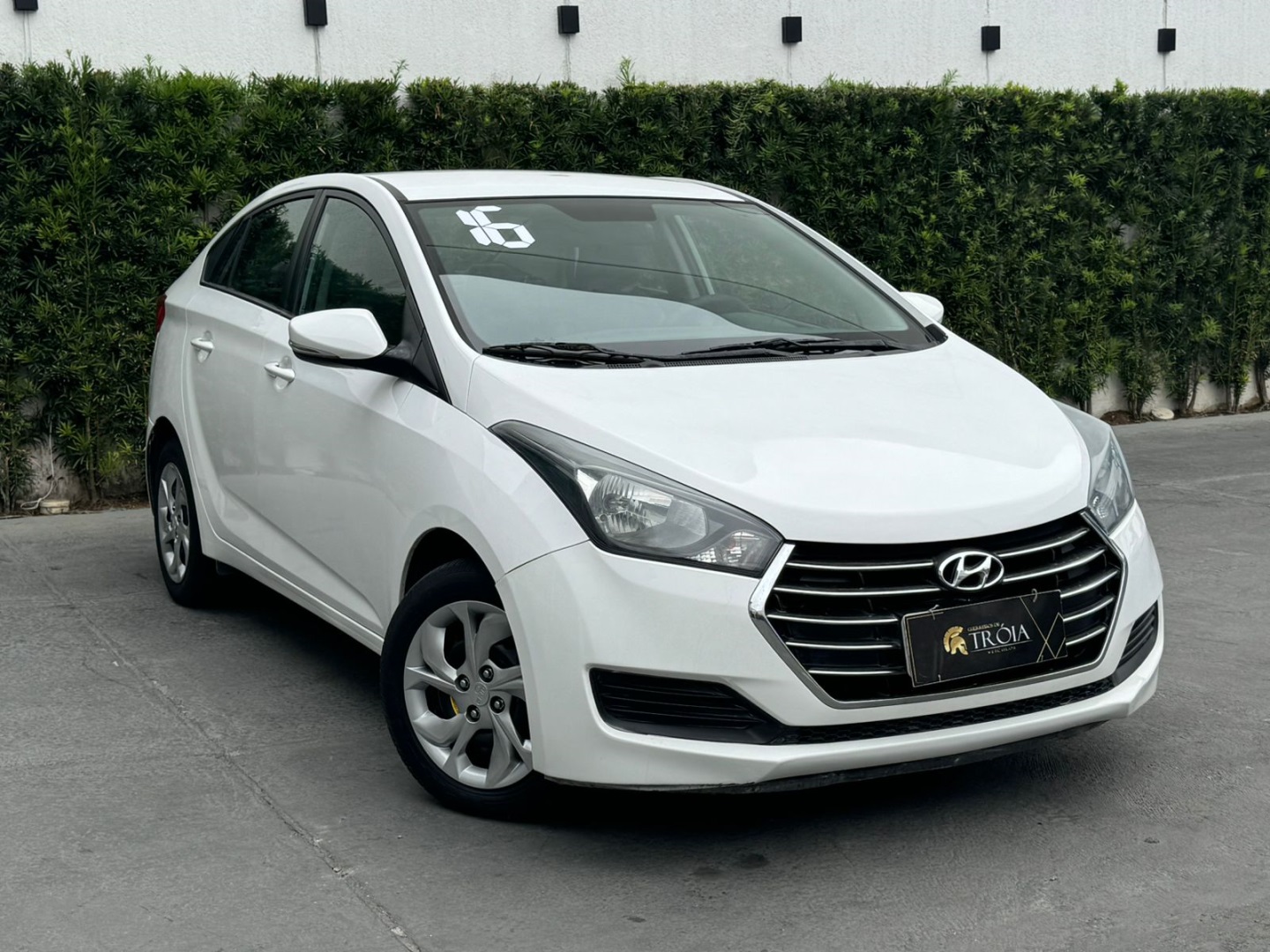 HYUNDAI HB20S 1.0 COMFORT PLUS 12V FLEX 4P MANUAL