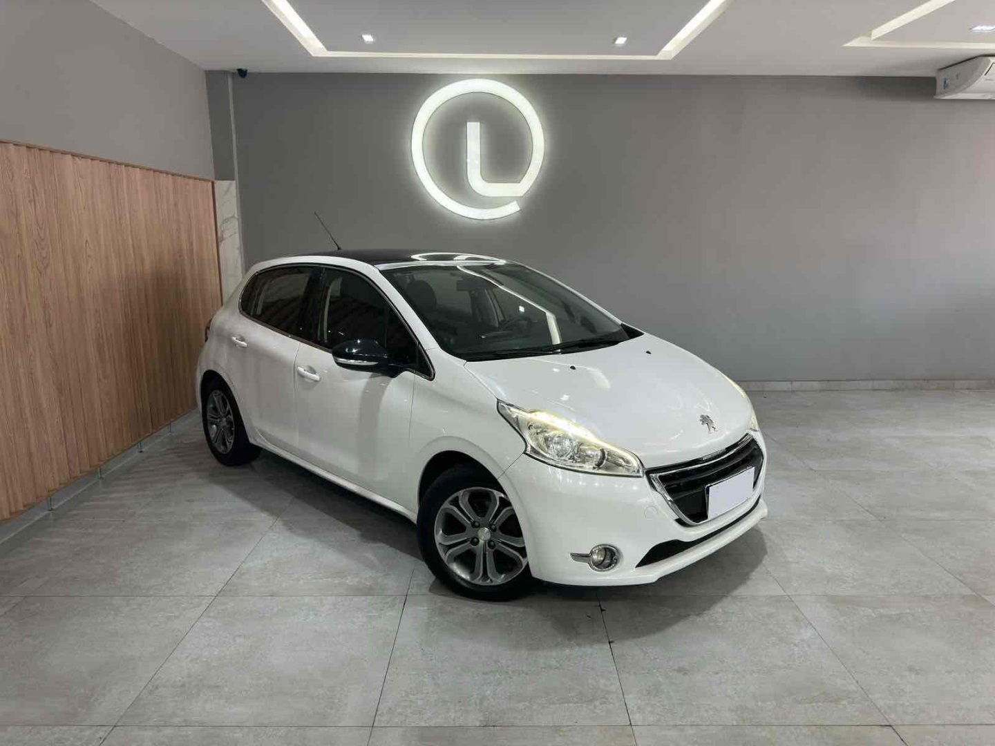 PEUGEOT 208 1.6 GRIFFE 16V FLEX 4P AUTOMÁTICO