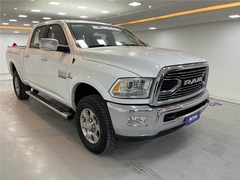 DODGE RAM 6.7 2500 LARAMIE 4X4 CD I6 TURBO DIESEL 4P AUTOMÁTICO